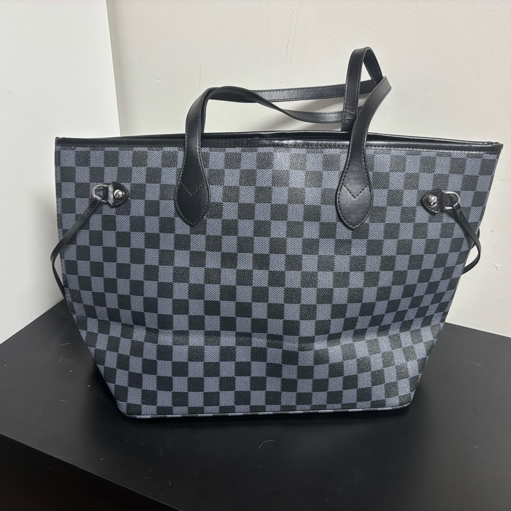 LIKE NEW Checkered Black Tote Bag